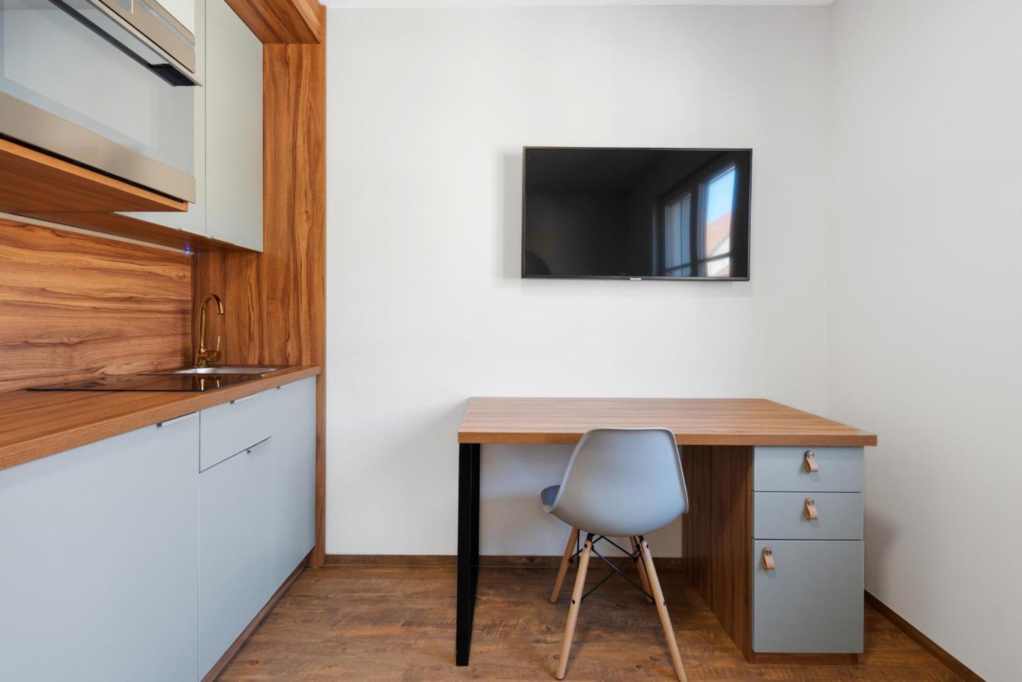 Schickes All-Inklusive Apartmentzimmer By Resida Asset Gmbh Brunn am Gebirge Buitenkant foto